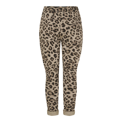 Marta du Chateau Jeggins Willow