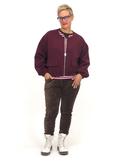 Lyhyt Collegetakki Ellu