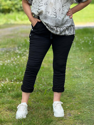 Jeggins Button