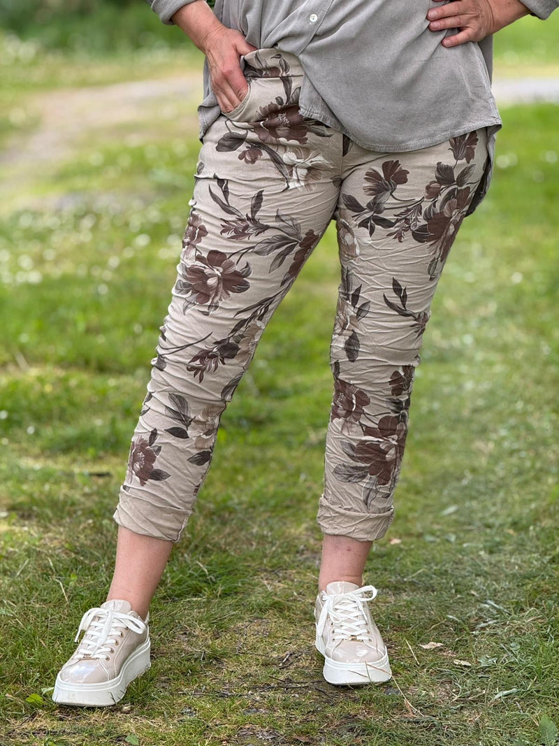 Jeggins Rosies