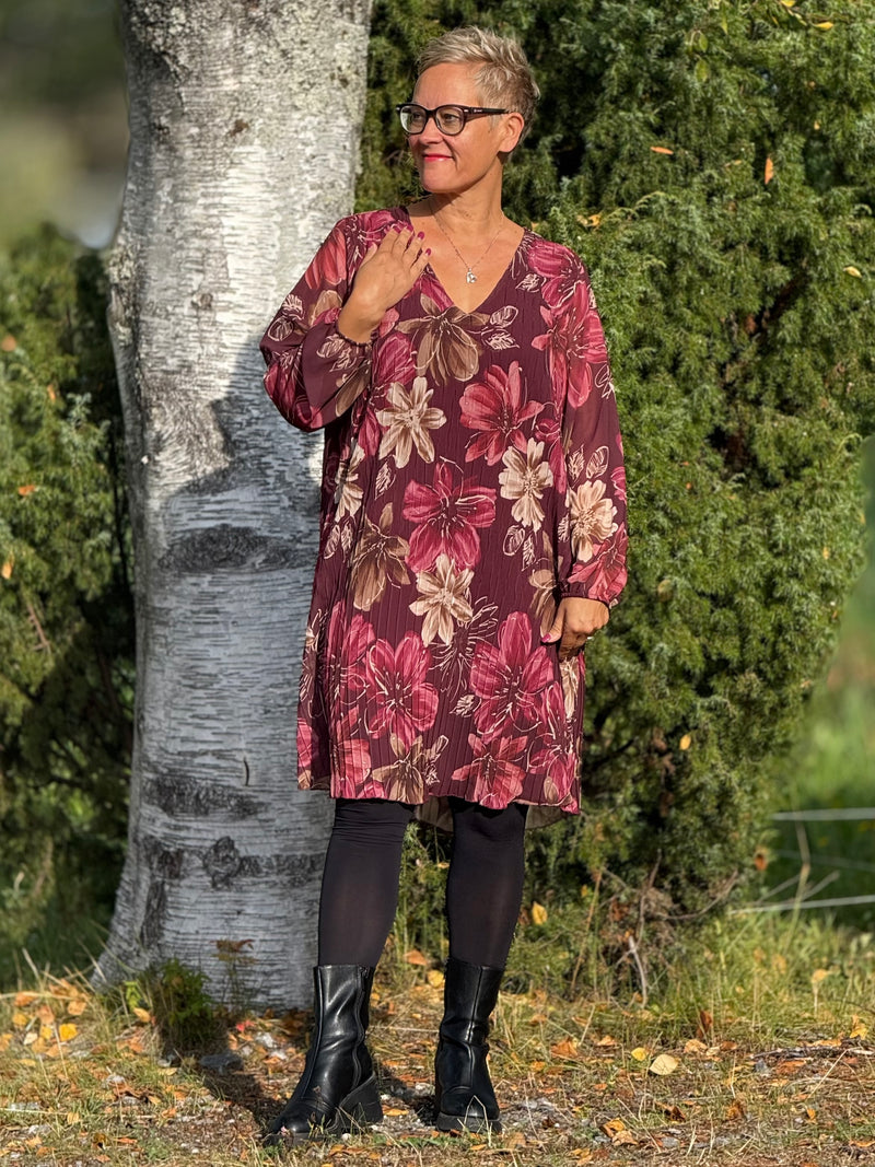 Tunikamekko Marla