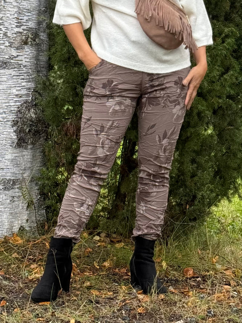 Marta du Chateau Jeggins Ragnhild