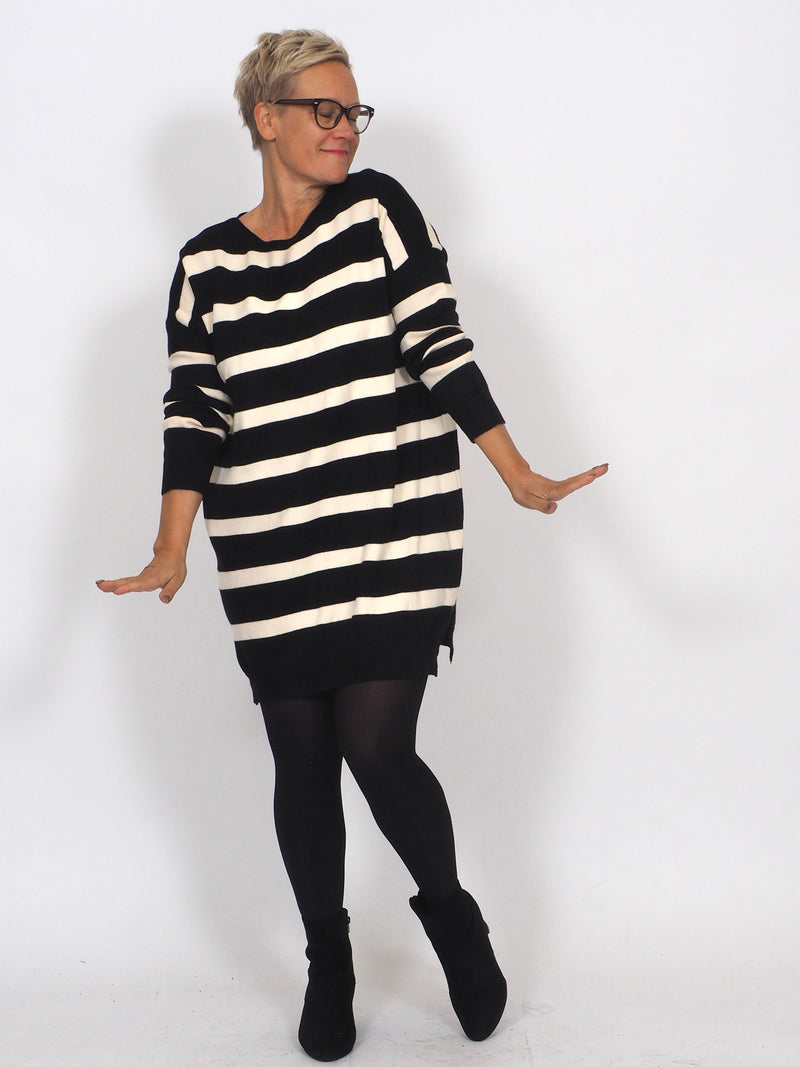 Neuletunika Pipsa Musta