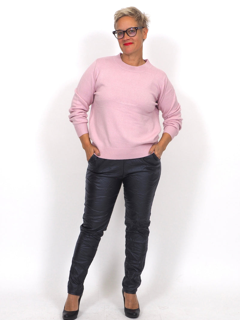 Marc Lauge Neulepoolo Roosa Lea