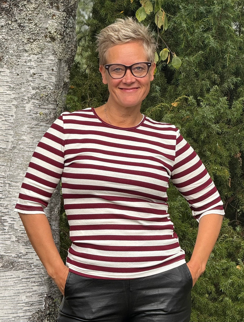 Marta Du Chateau Raitapusero Nena