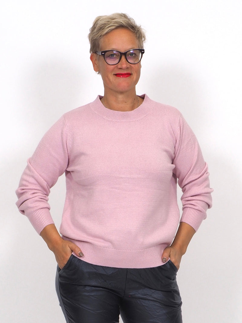 Marc Lauge Neulepoolo Roosa Lea