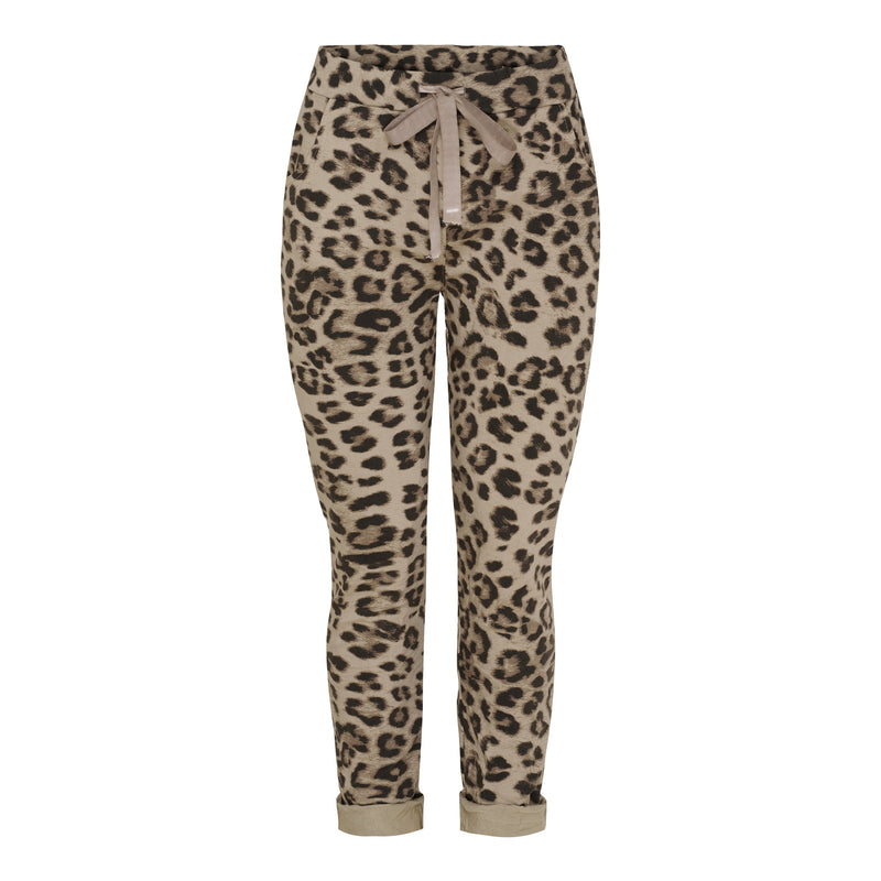 Marta du Chateau Jeggins Willow