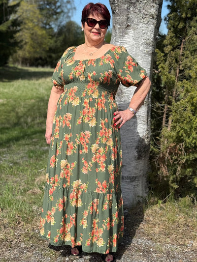 Fiini Fröökynä Maximekko Hellu XL 25