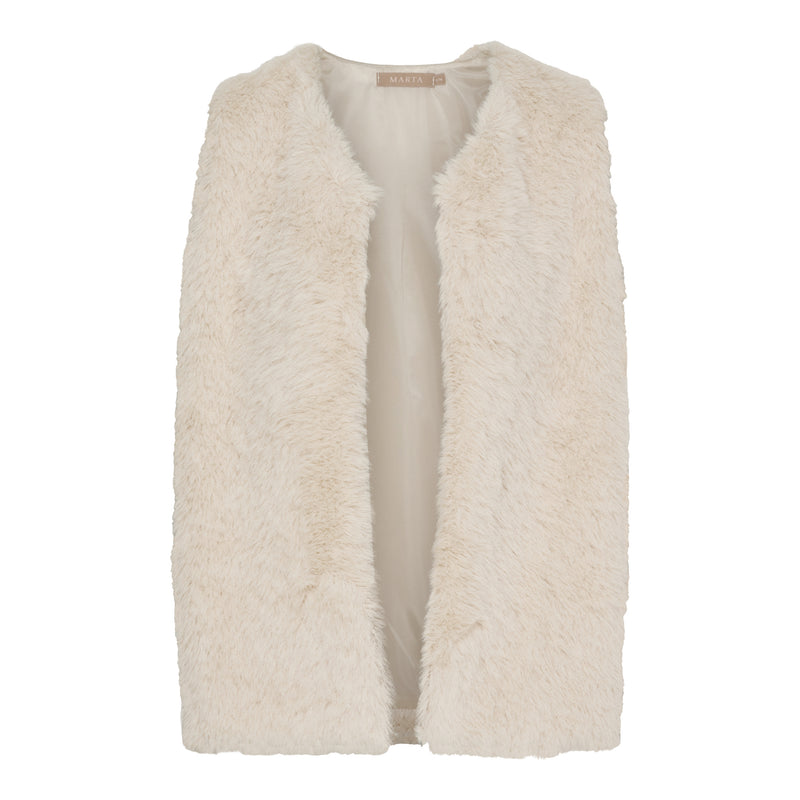 Marta du Chateau Liivi Arlette White