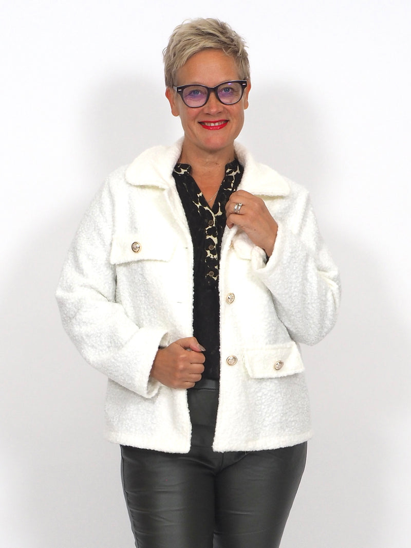 Lyhyt Jakku Napeilla Valkoinen