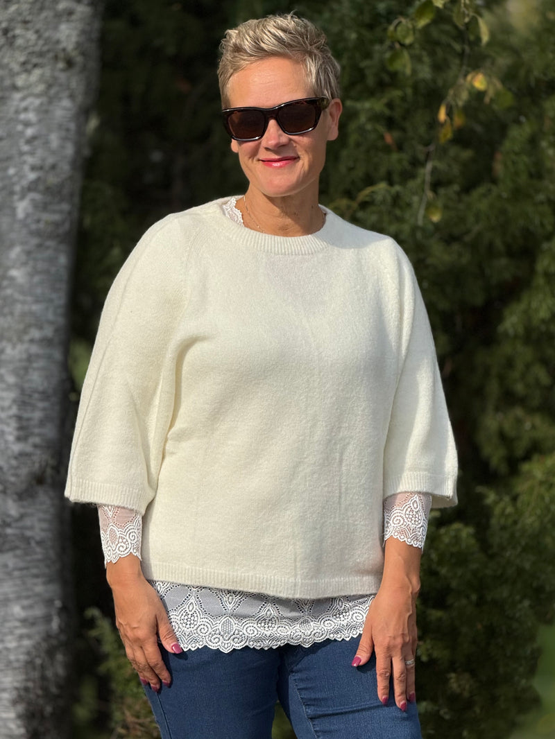 Alpakkaneule Sara Valkoinen