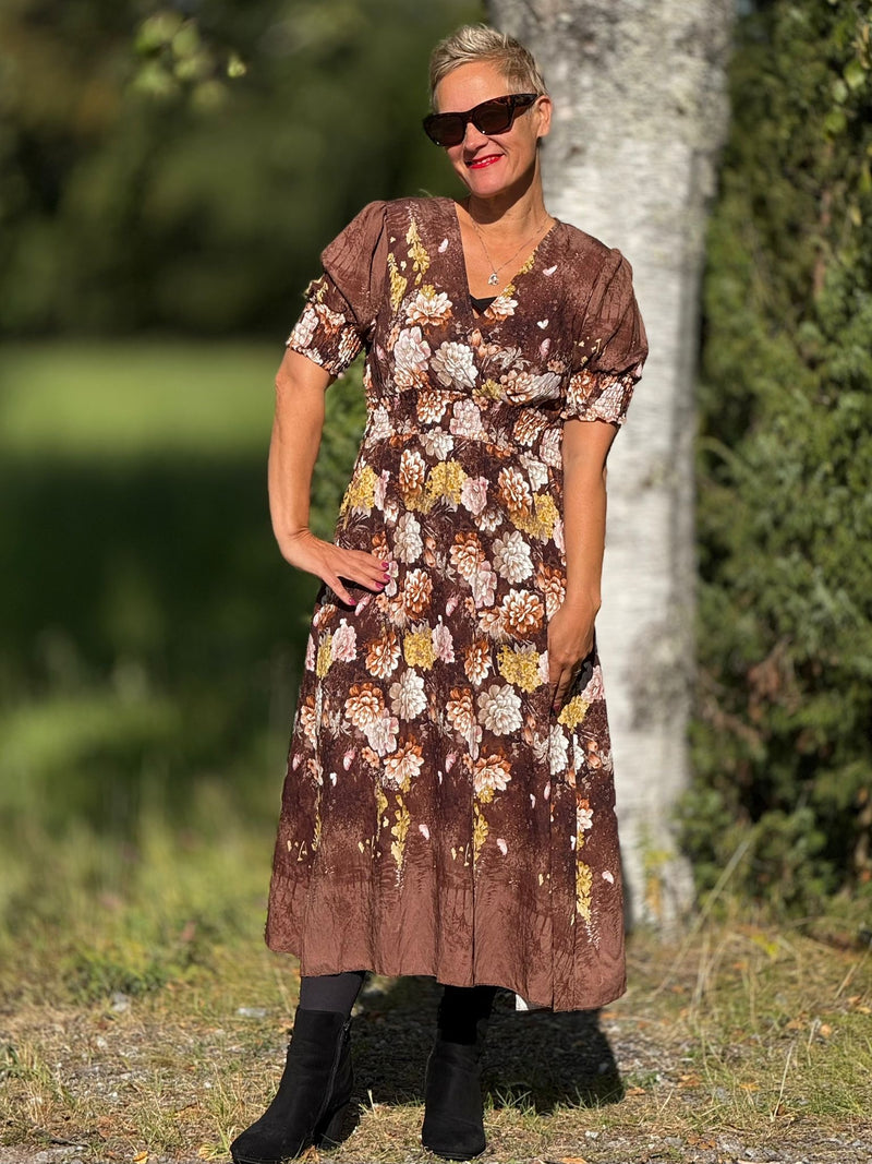 Marta du Chateau Mekko Lydia Ruskea