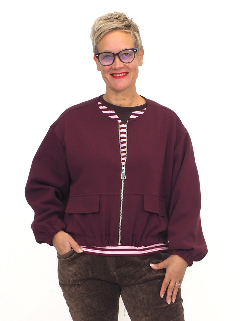 Lyhyt Collegetakki Ellu