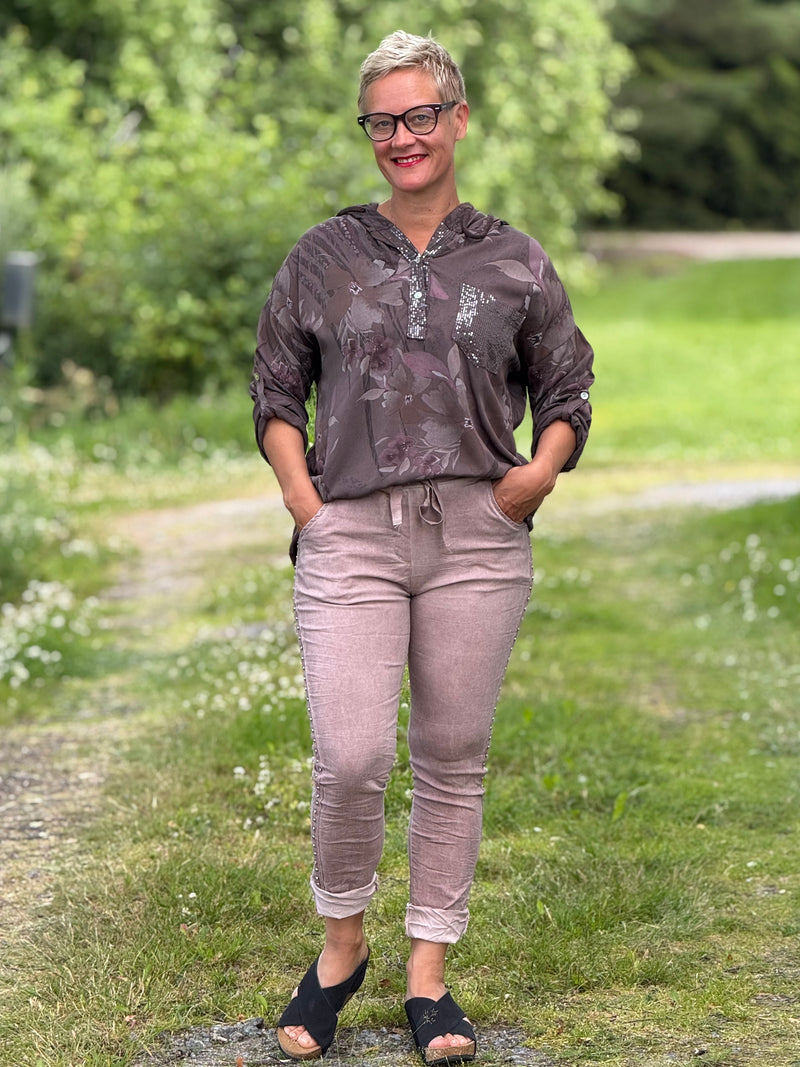 Jeggins Rosaside