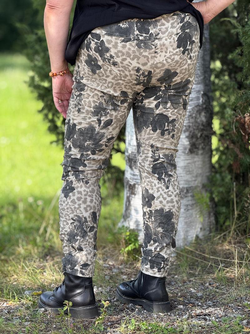 Fiini Fröökynä Jeggins Varia XL