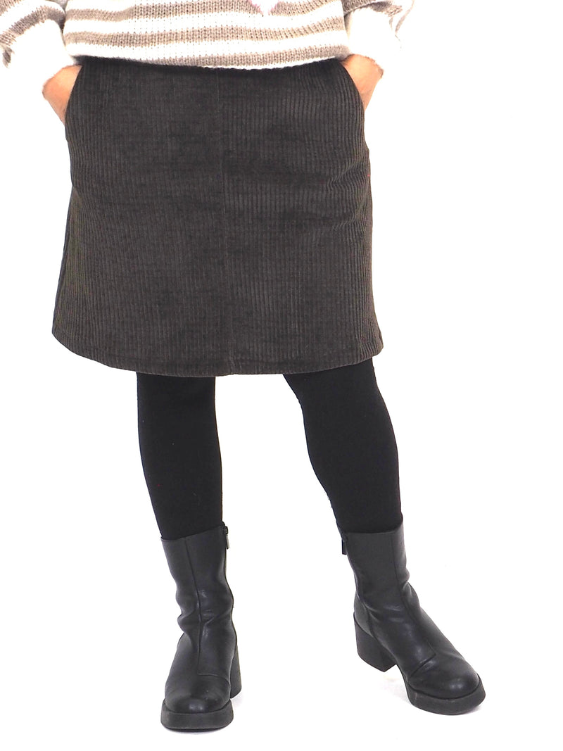 Marta du Chateau Vakosamettihame Ruskea